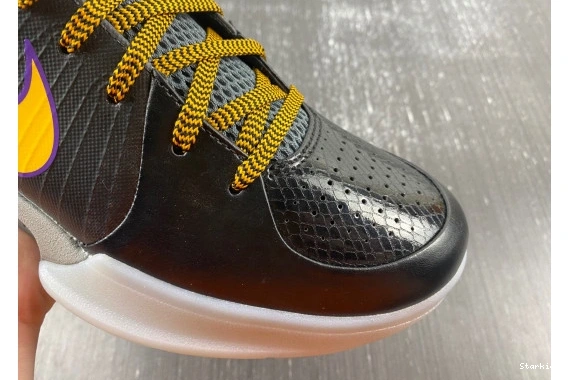 4 Diem   AV6339-001 Kobe Carpe Nike Protro 0807